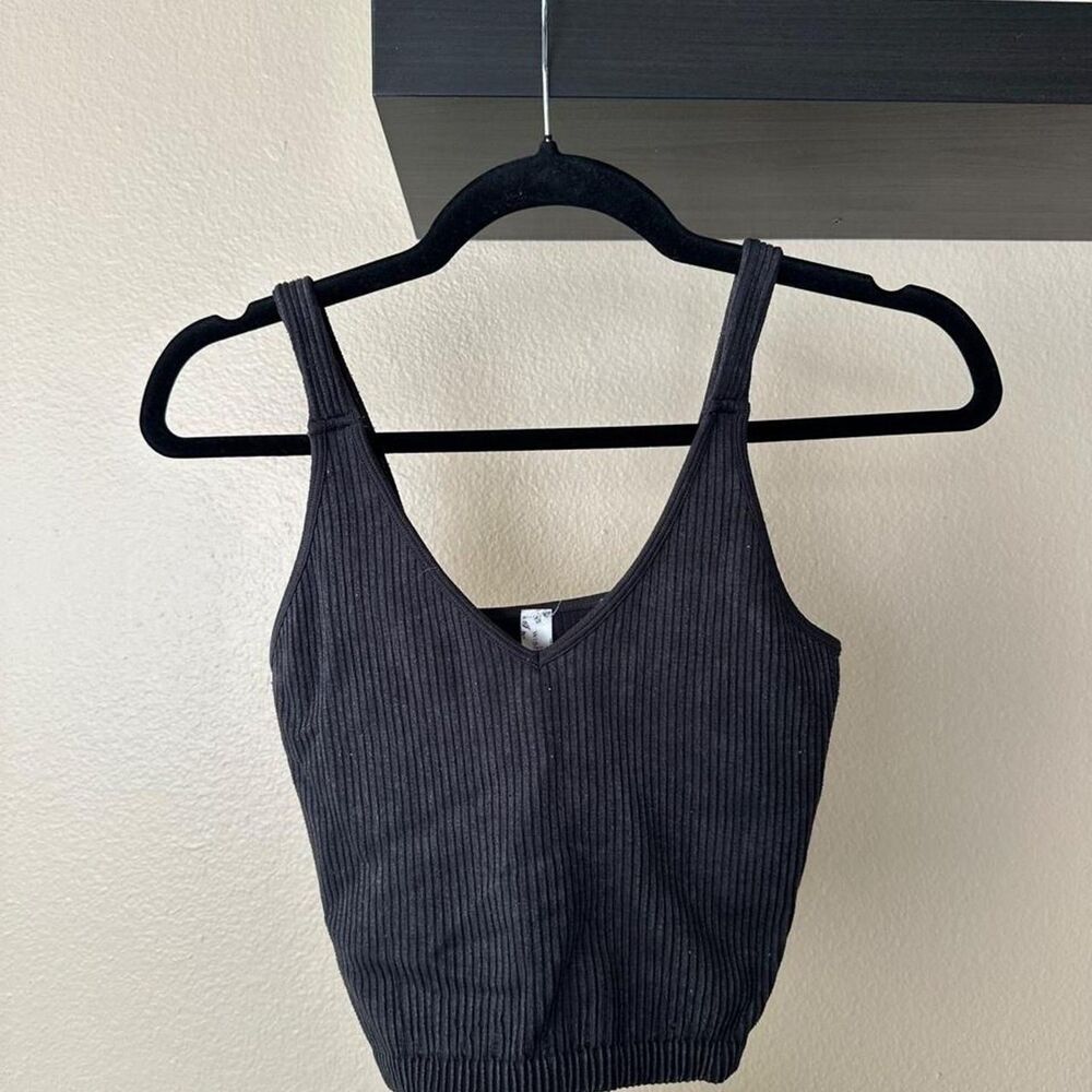 Wishlist Women's Black and Grey Crop-top